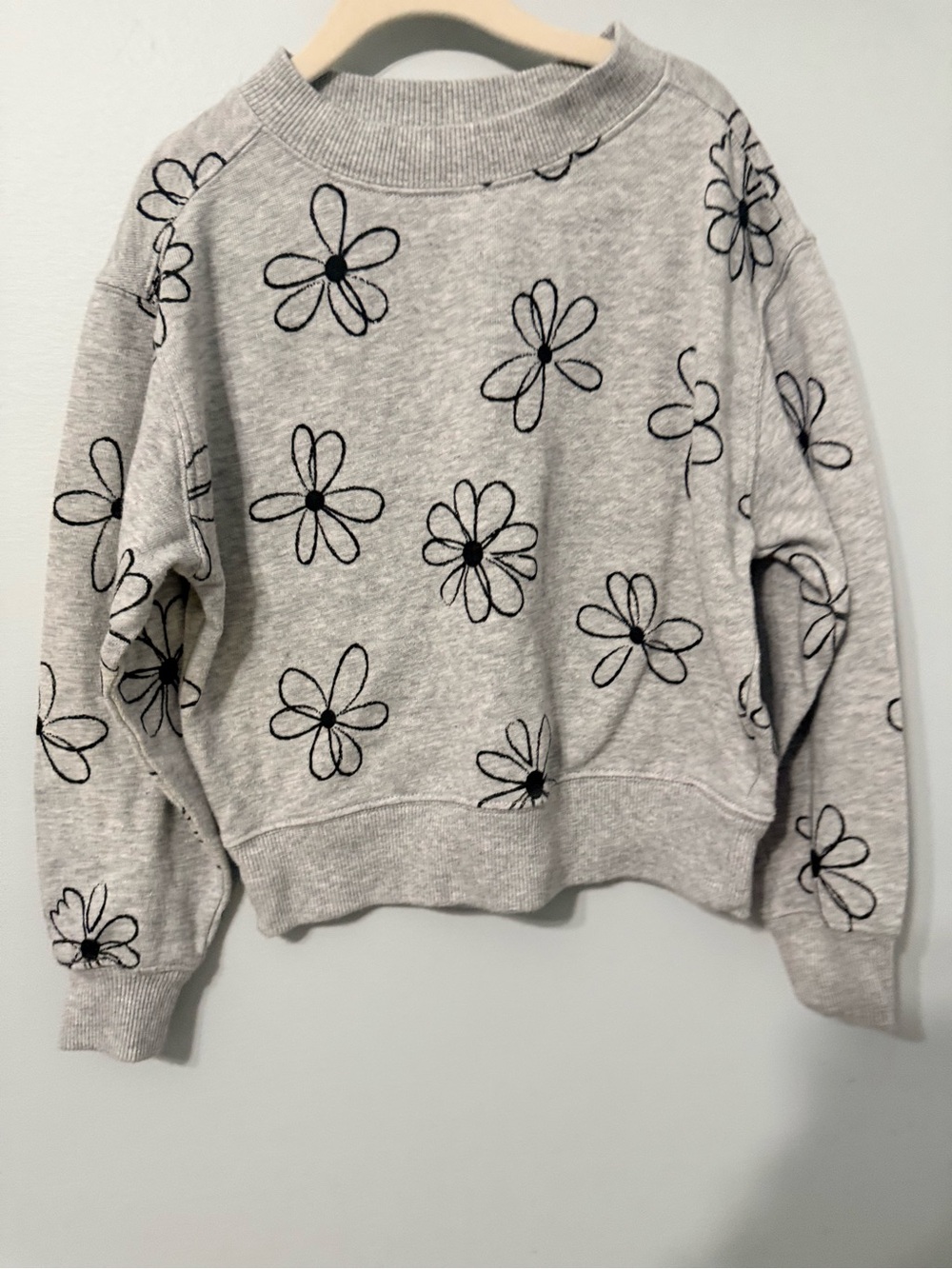 wondered nation Light Gray Crewneck Sweatshirt with Black Flower Outline
